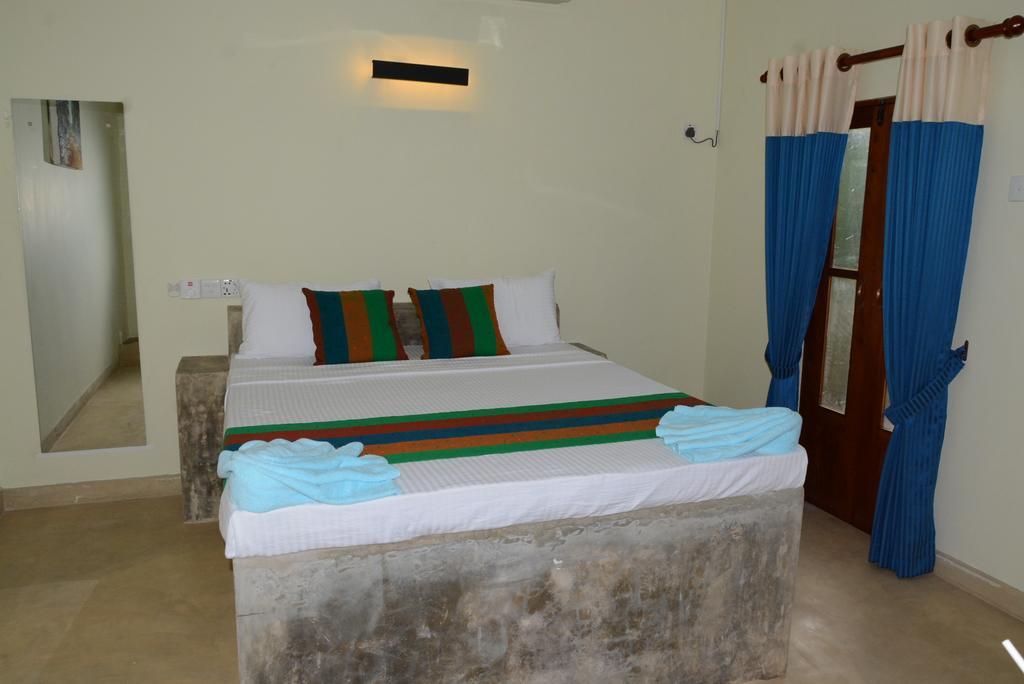 Thilon Hotel Katunayaka