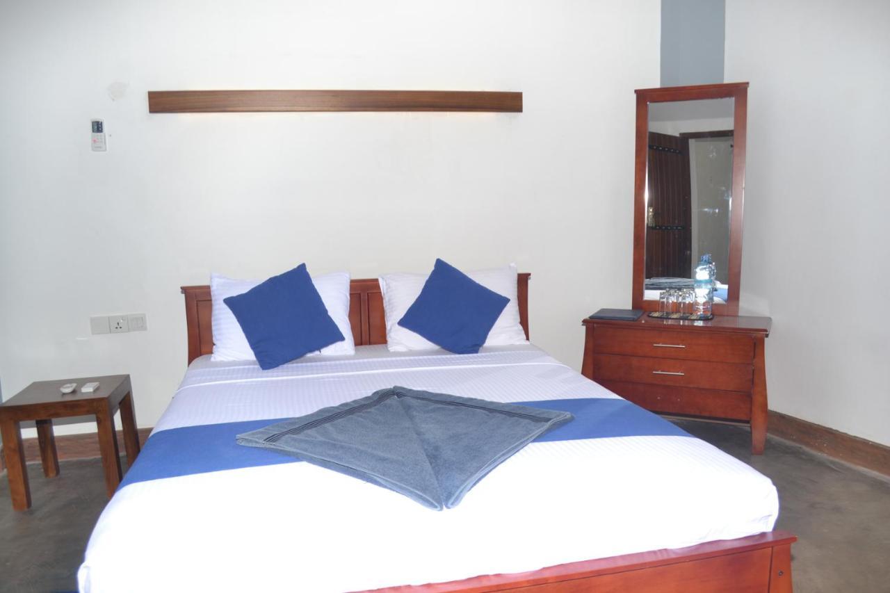 Hotel Thilon Katunayaka